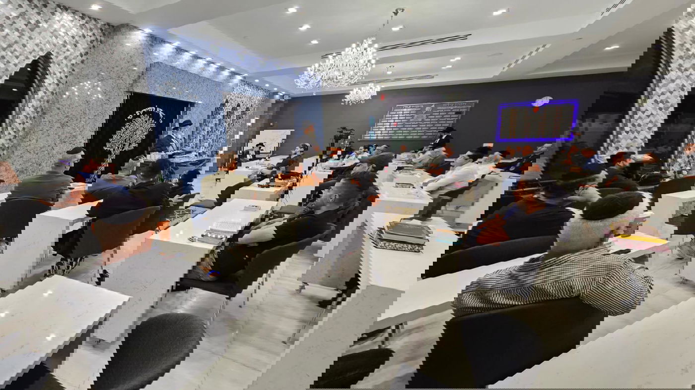 מניו יורק לפלורידה: מסע הקודש של הגאון רבי ישראל אברג'ל לארה"ב