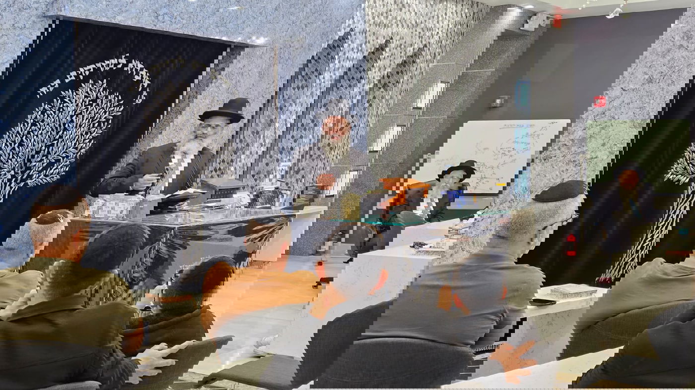 מניו יורק לפלורידה: מסע הקודש של הגאון רבי ישראל אברג'ל לארה"ב