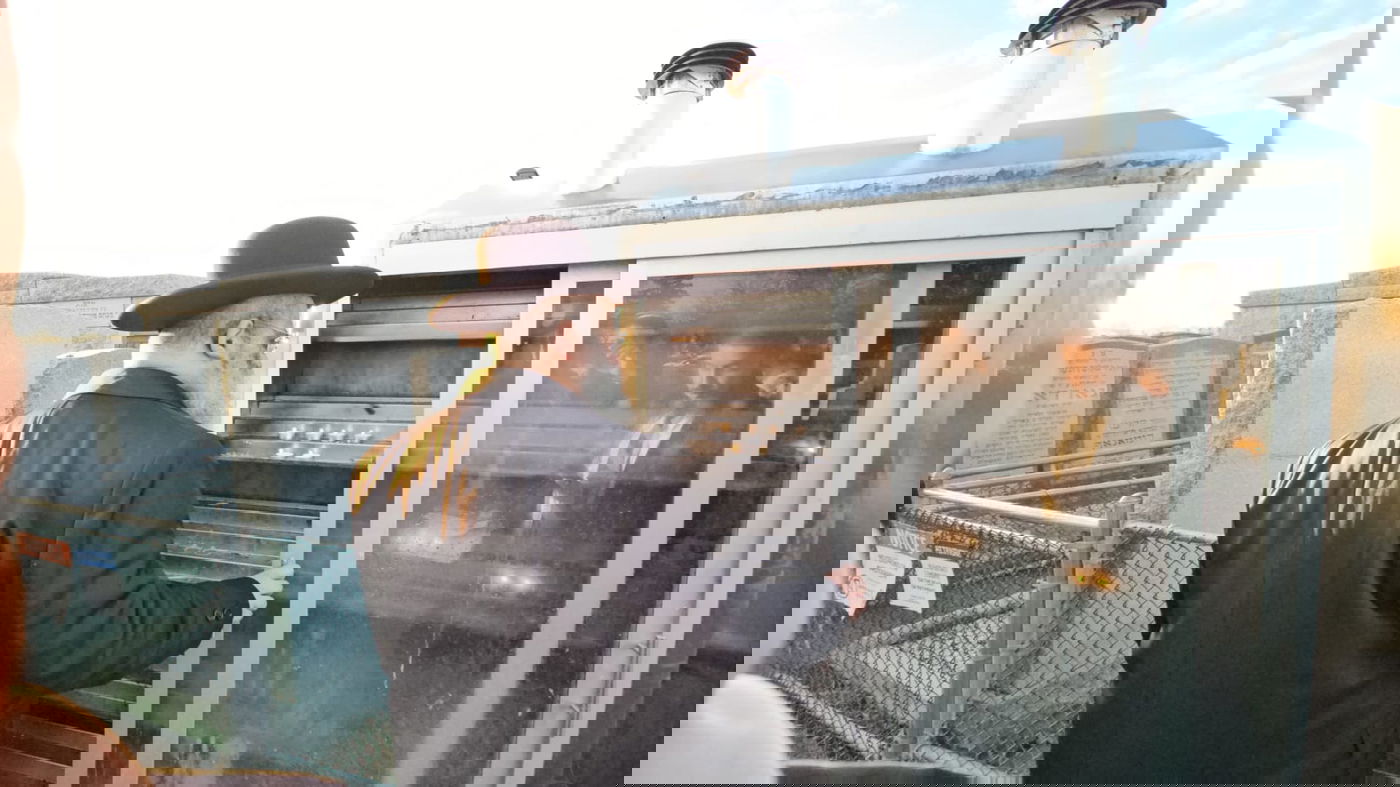 מניו יורק לפלורידה: מסע הקודש של הגאון רבי ישראל אברג'ל לארה"ב