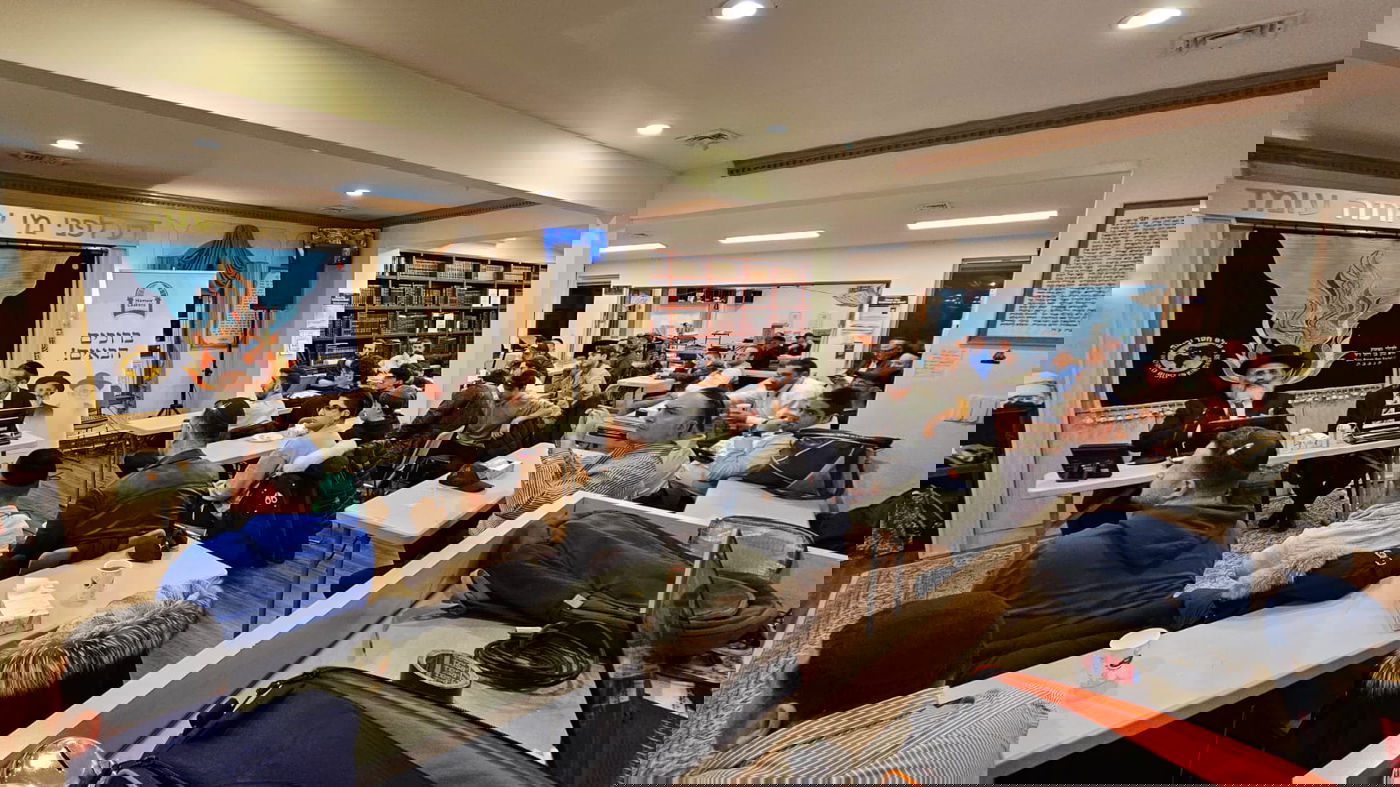 מניו יורק לפלורידה: מסע הקודש של הגאון רבי ישראל אברג'ל לארה"ב