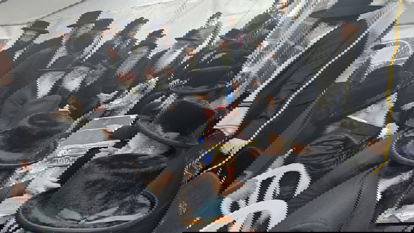 "נפטר על קידוש ה' וחי על קידוש ה'" | קווים לדמותו של הדיין הרב אלימלך וסרמן הי"ד