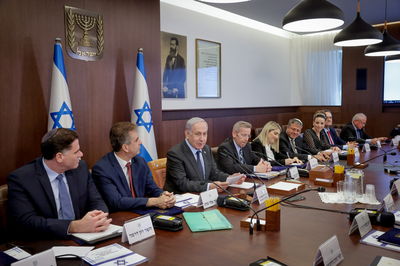 הקבינט התכנס 