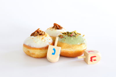 סופגניות בציפוי שוקולד