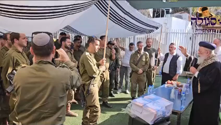צפו בתיעוד חיילי צה"ל עם הגר"ש עמאר