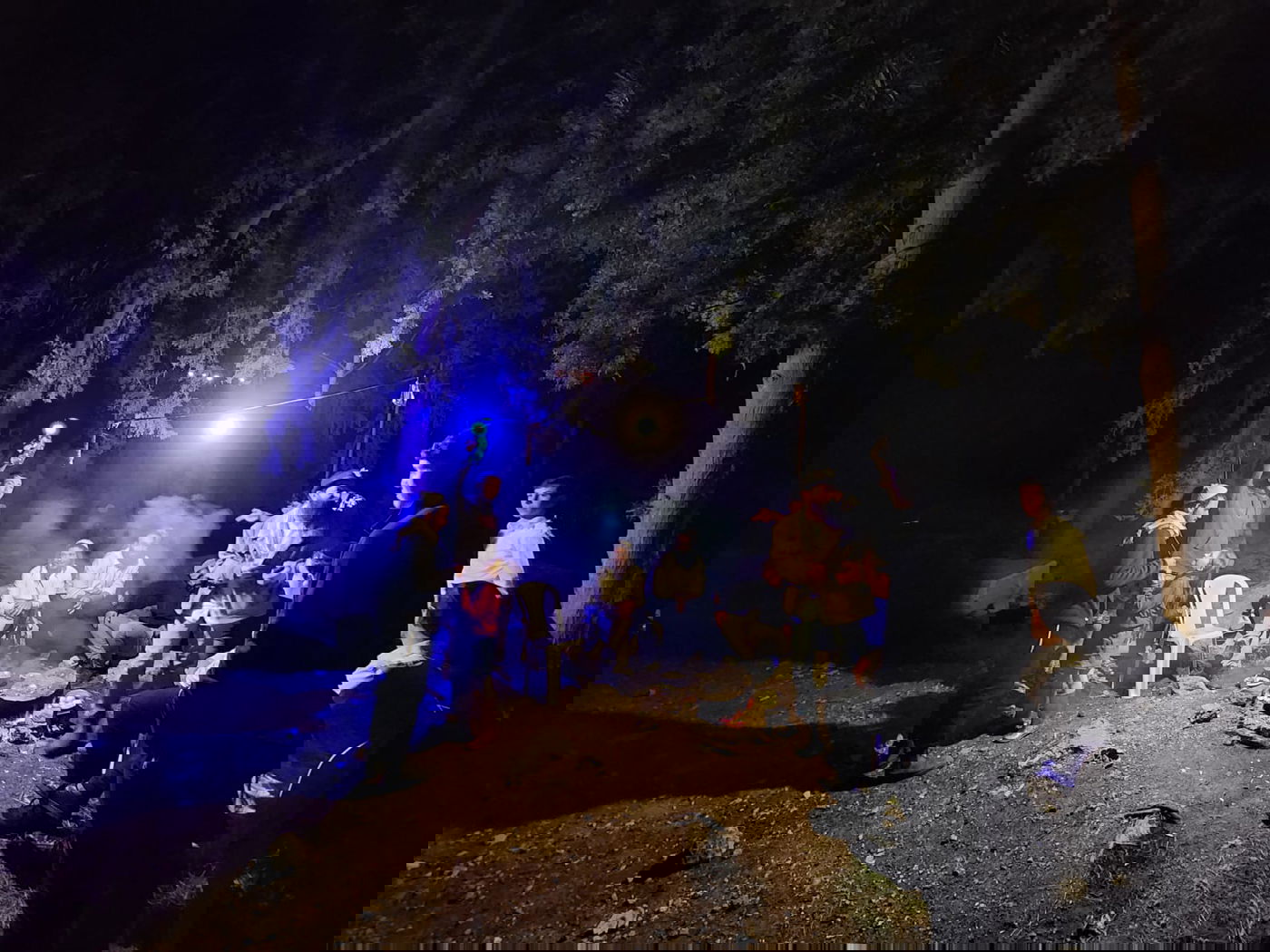 קרוב לחצות הלילה: המונים חגגו בקבר מתתיהו ובניו | כך זה נראה