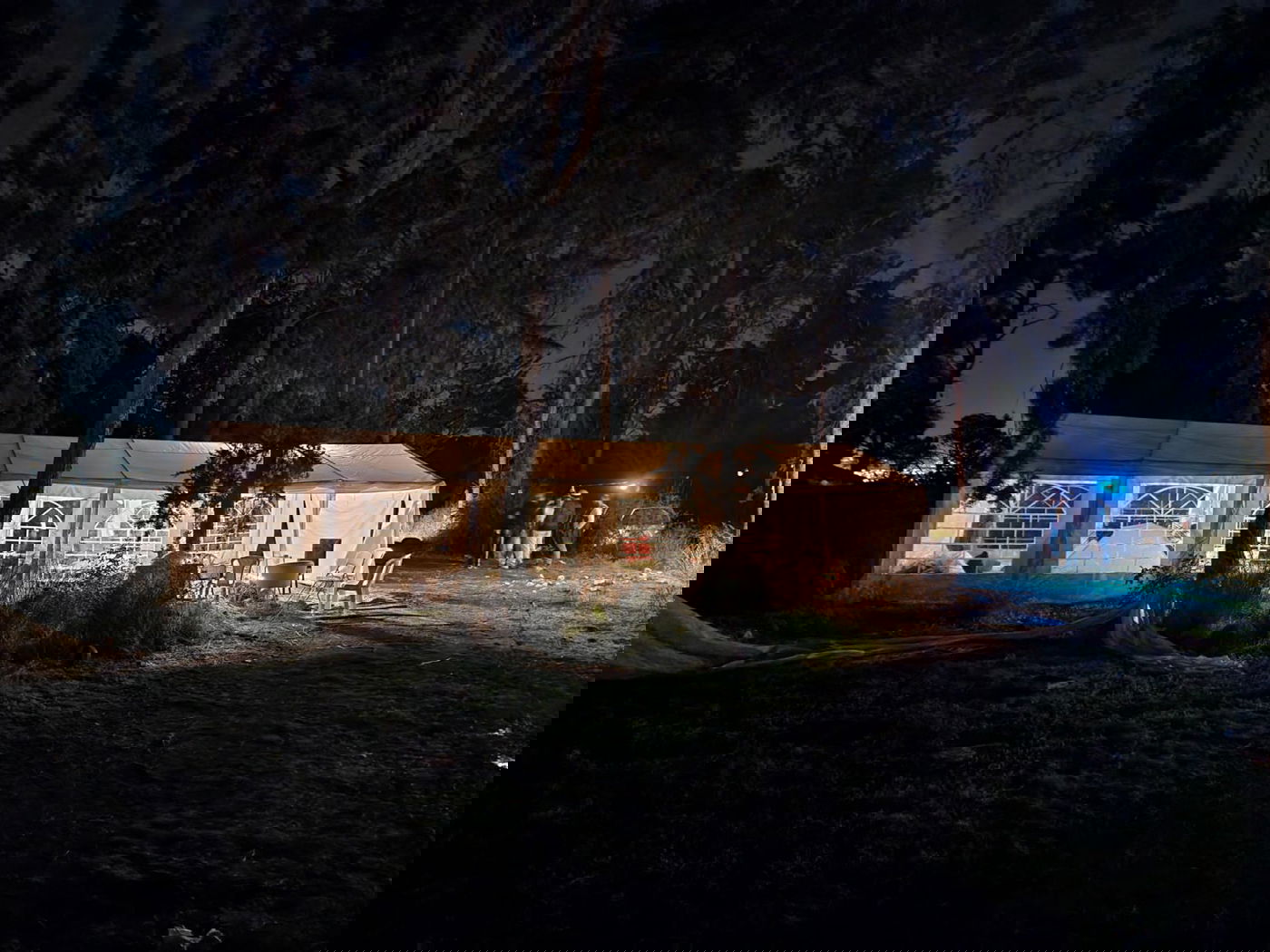 קרוב לחצות הלילה: המונים חגגו בקבר מתתיהו ובניו | כך זה נראה