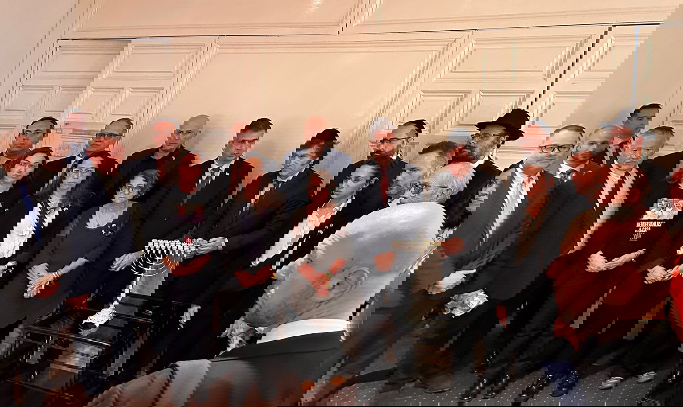 עם כיפה והדלקת הנר: כך פותח מיליי את הנשיאות שלו; ההשבעה - היום