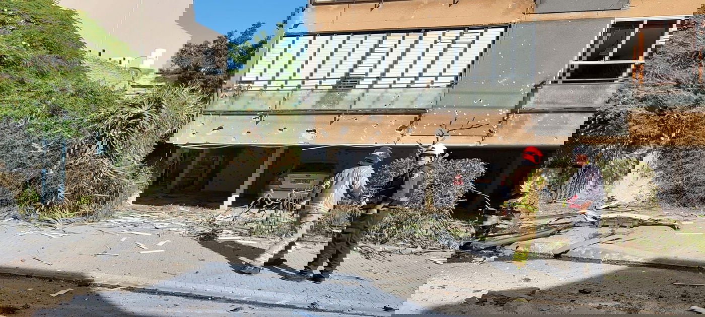 זירת נפילת הטיל בחולון