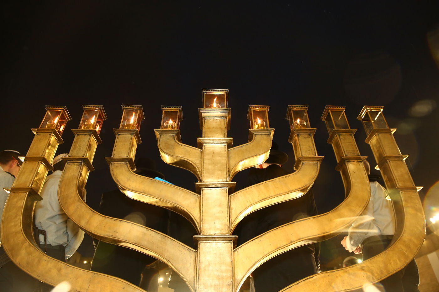 70 חיילים מ'מחנה שורה' הדליקו נר שישי של חנוכה בכותל