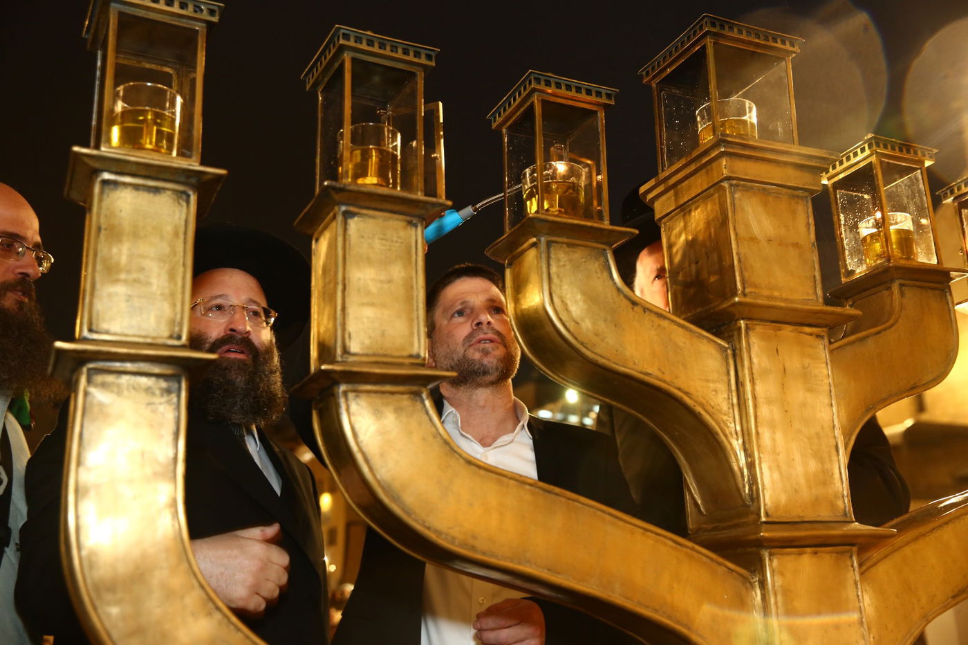 70 חיילים מ'מחנה שורה' הדליקו נר שישי של חנוכה בכותל