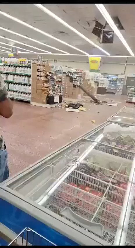 זירת הנפילה בסופר ברכת השם באשדוד