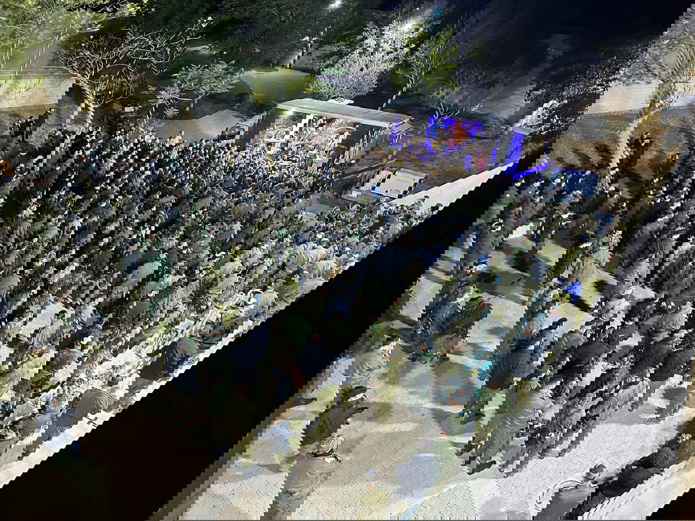 מיוחד: חיילי צה"ל מדליקים את עזה - בחנוכה | צפו