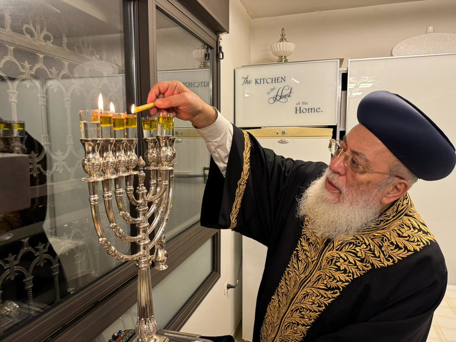 צפו בהדלקה בכוונות הרש"ש