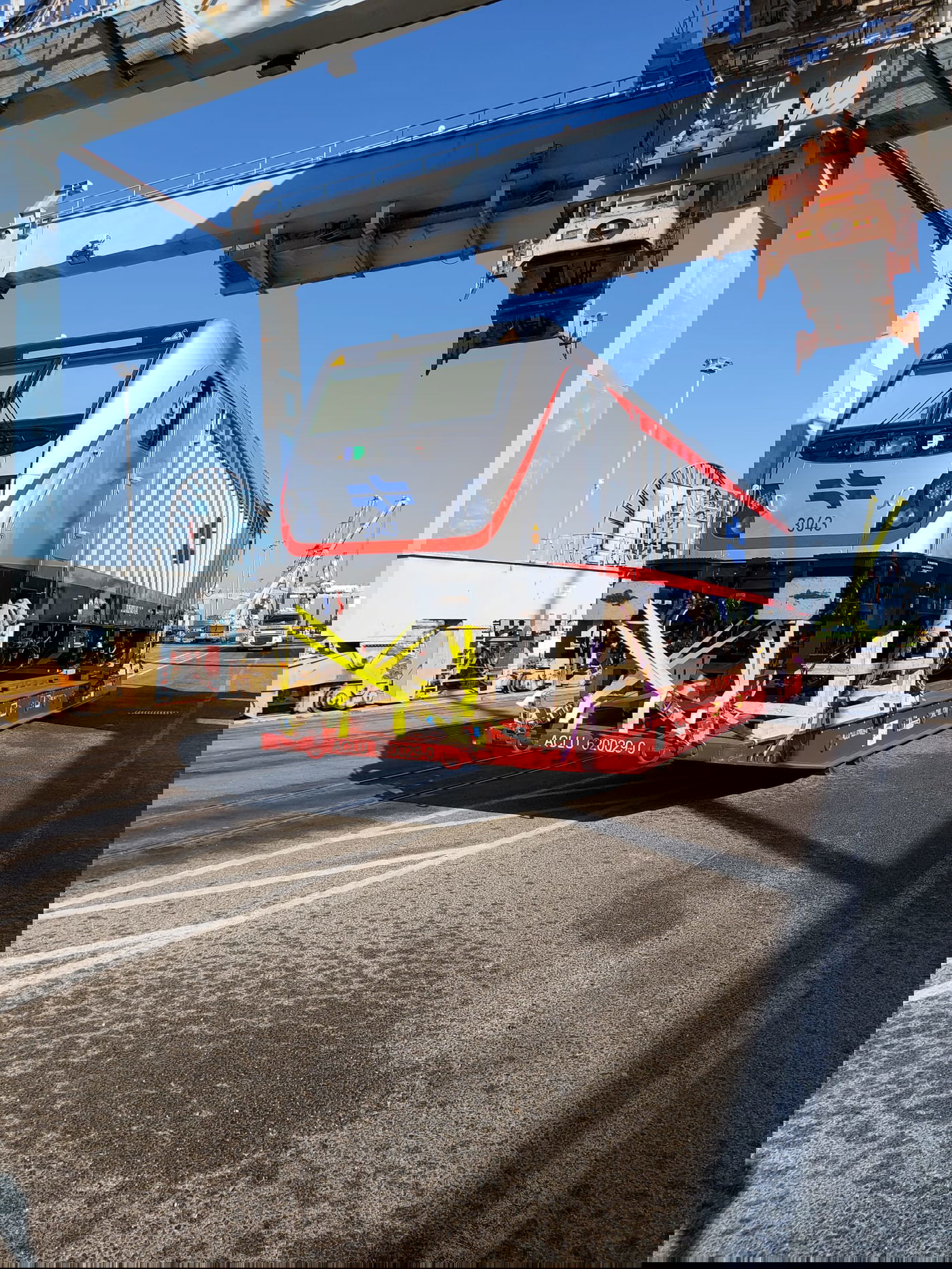 ארבעה קטרים חשמליים חדשים לרכבת