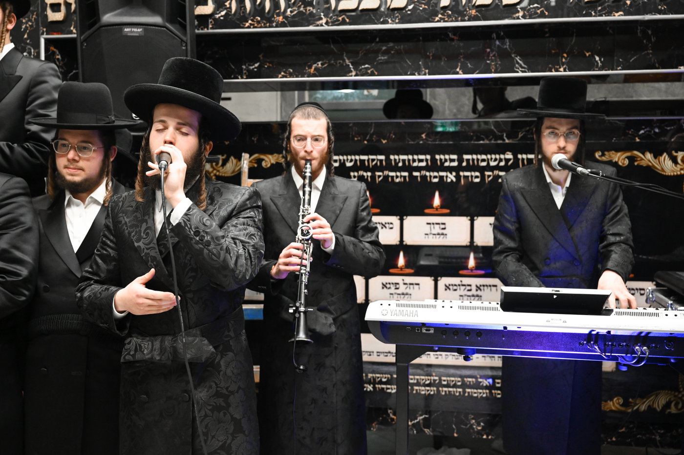הדלקת נרות עם שמוליק כץ