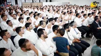 ישראל סוסנה וישיבת 'אש התלמוד' בביצוע מרגש: "שנשתוקק"