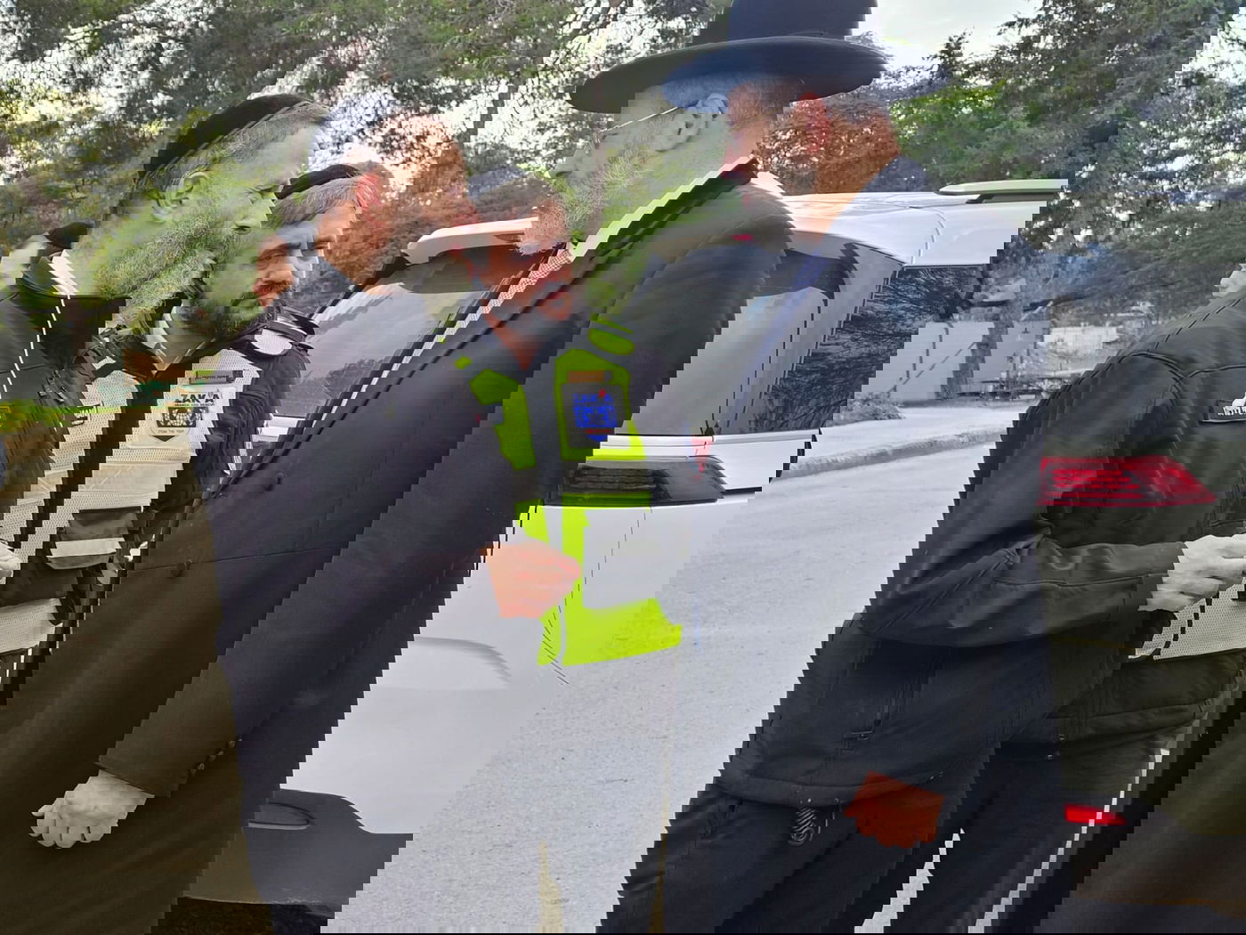 "לא חשבנו שאי פעם ניחשף לדברים שכאלה", מתנדבי זק"א סיפרו לרב הראשי על התחושות