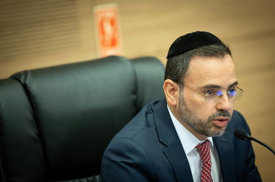 השר אוריאל בוסו