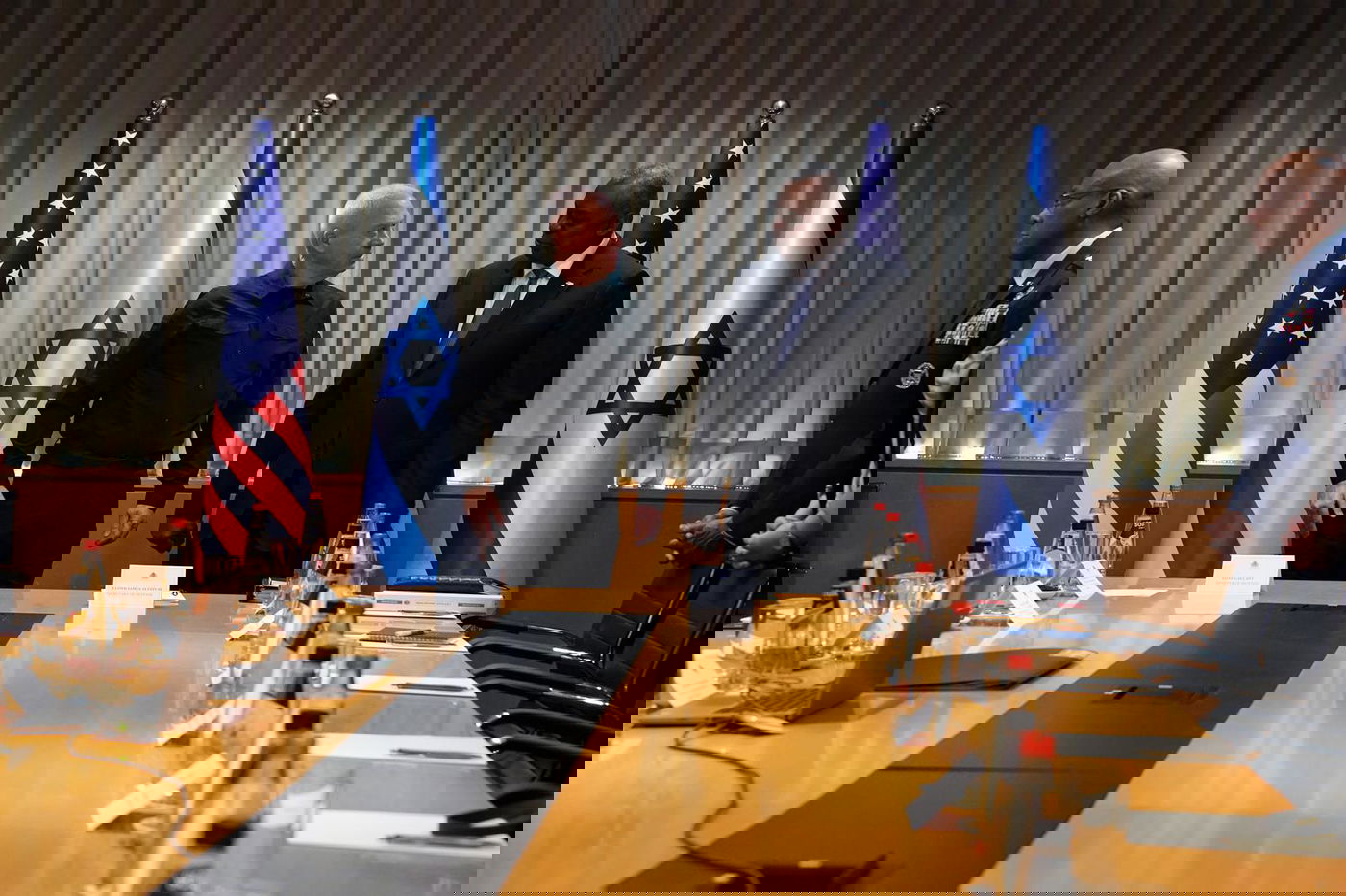 3 חיילים נפלו ברצועה | ארה"ב מקימה כוח ימי - "להגנת נתיבי השיט בים האדום" • מתעדכן