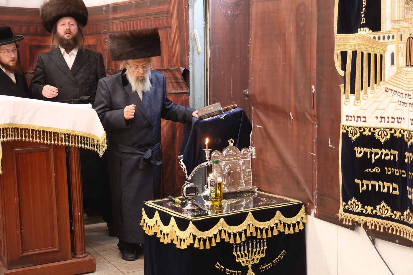 הכנסת ספר תורה בפינסק קרלין