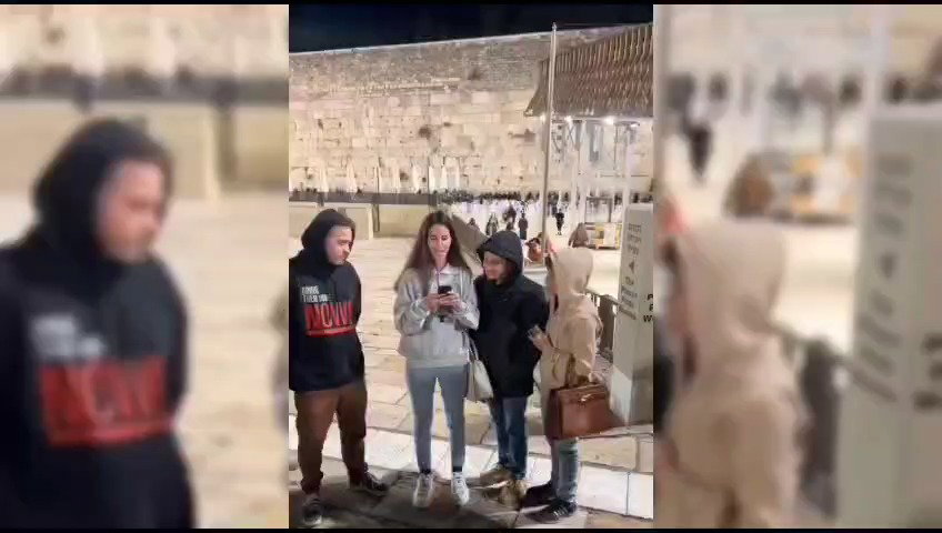 ספיר כהן, אירנה טרופנוב ובתה ילנה בכותל