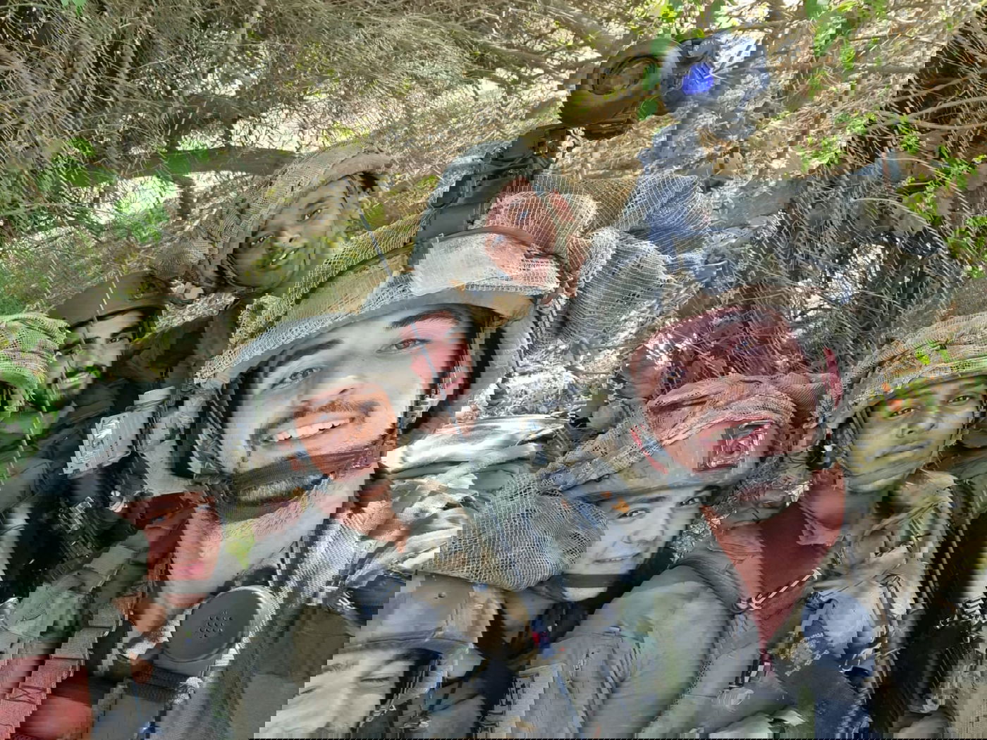 סרן אורי מרדכי שני הי"ד לאחר ארבע שעות קרב | לפני נפילתו