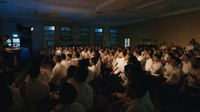 מוישי רוט וישיבת מאור התורה בשירת המונים: "תורה הקדושה"