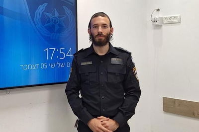 איך זה להיות עובד סוציאלי, חרדי, ראשון - במשטרת ישראל? צוהר לתפקיד הרגיש
