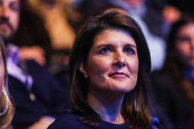 אוהבת ישראל ונוסקת בפריימריז. ניקי היילי