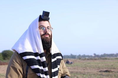 אלעזר ביטון במחרוזת מלחמה חדשה: "רפאנו"