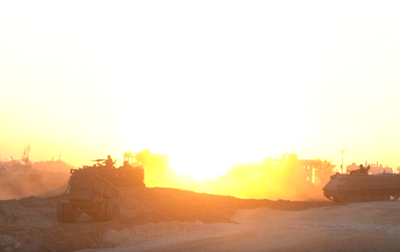 חיל האוויר ביצע 'מטס תקיפה' על דרום עזה | צפו בתיעוד