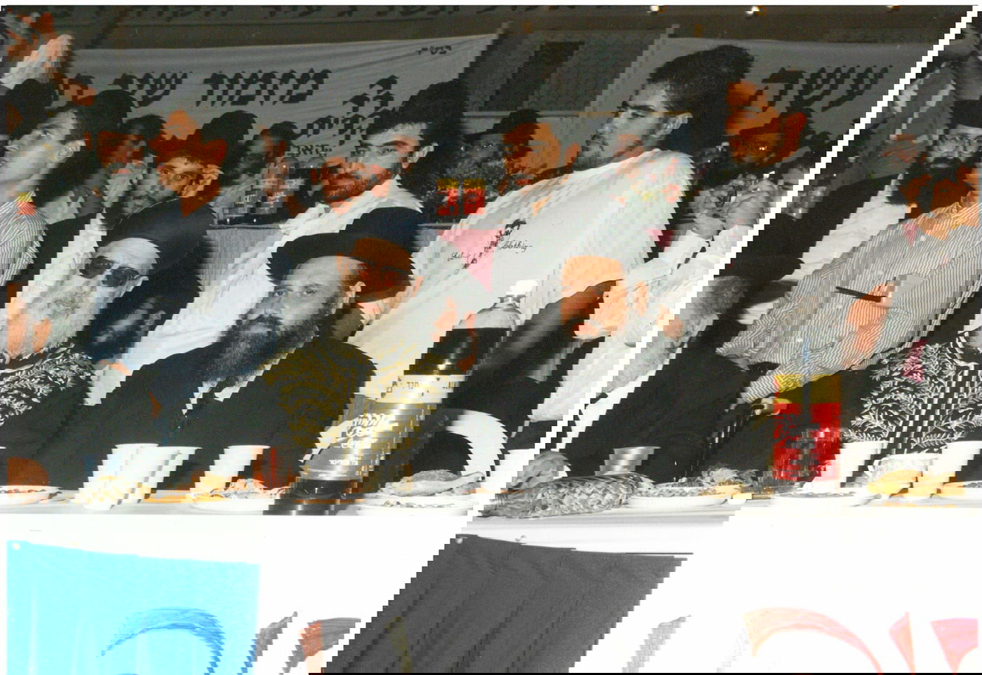 הגאון רבי בנימין בצרי זצ"ל בצעירותו יחד עם הרב עובדיה יוסף זצוק"ל