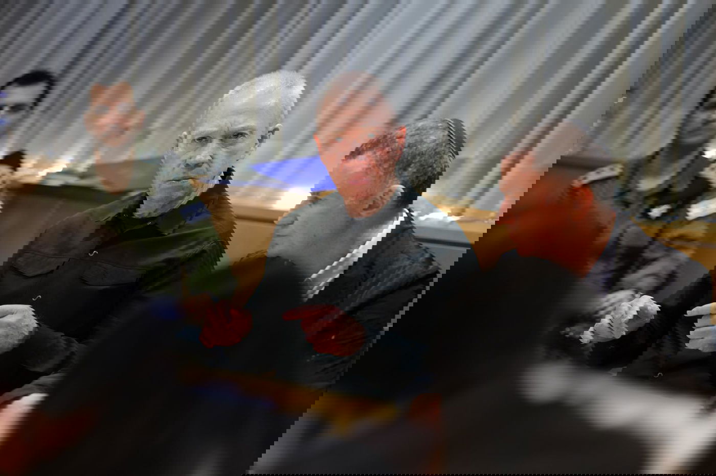 וועדת החוץ והביטחון, הבוקר