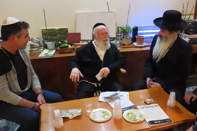 ההתחייבות של בעל המכולת שריגשה את הפוסק • מעייריב