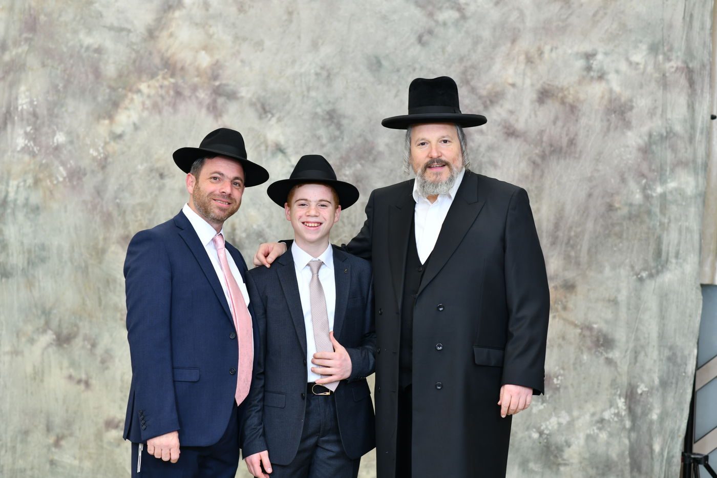 סגן ראש העיר חגג בר מצווה לבנו | צפו בתיעוד