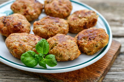 קציצות טונה