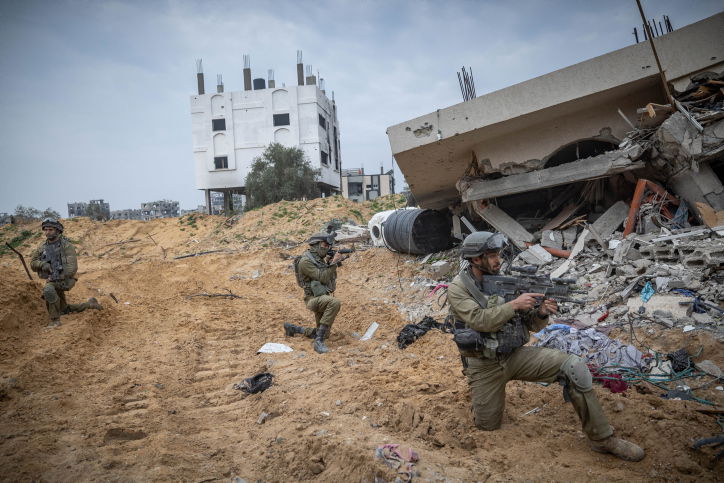 הצלם הצטרף לכוחות המתמרנים בצפון רצועת עזה - ותיעד