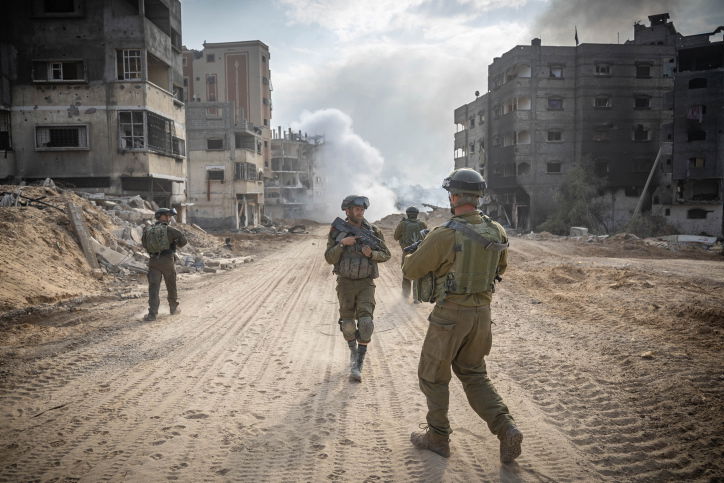 הצלם הצטרף לכוחות המתמרנים בצפון רצועת עזה - ותיעד