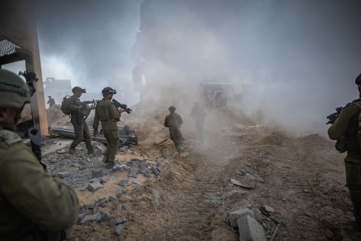 הצלם הצטרף לכוחות המתמרנים בצפון רצועת עזה - ותיעד