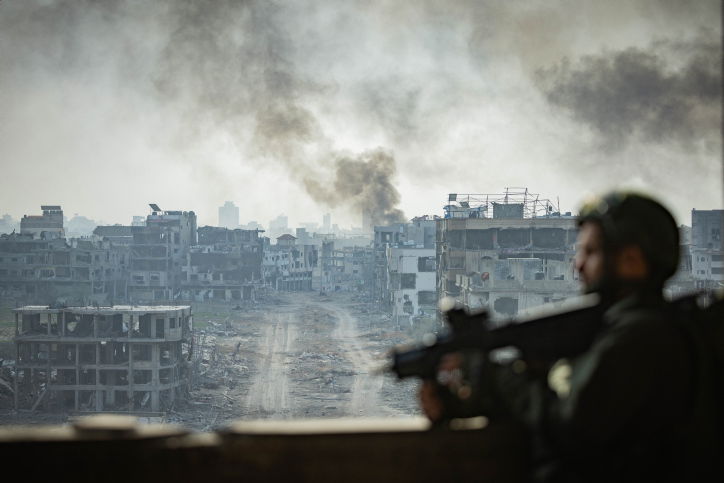 הצלם הצטרף לכוחות המתמרנים בצפון רצועת עזה - ותיעד