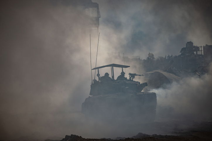 הצלם הצטרף לכוחות המתמרנים בצפון רצועת עזה - ותיעד