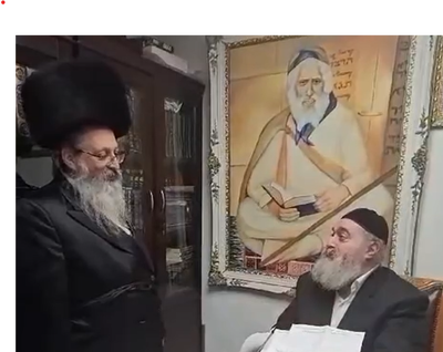 הנציג החסידי עם האדמו"ר 