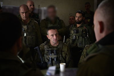 סיור הרמטכ״ל עם מפקד אוגדת עזה בגבול ובתוך הרצועה