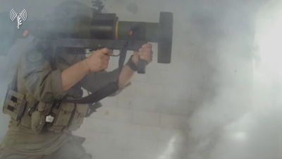 רימונים בארון שינה והמטרת אש מסיבית: תיעוד ממצלמות הגוף של הלוחמים בחאן יונס | צפו