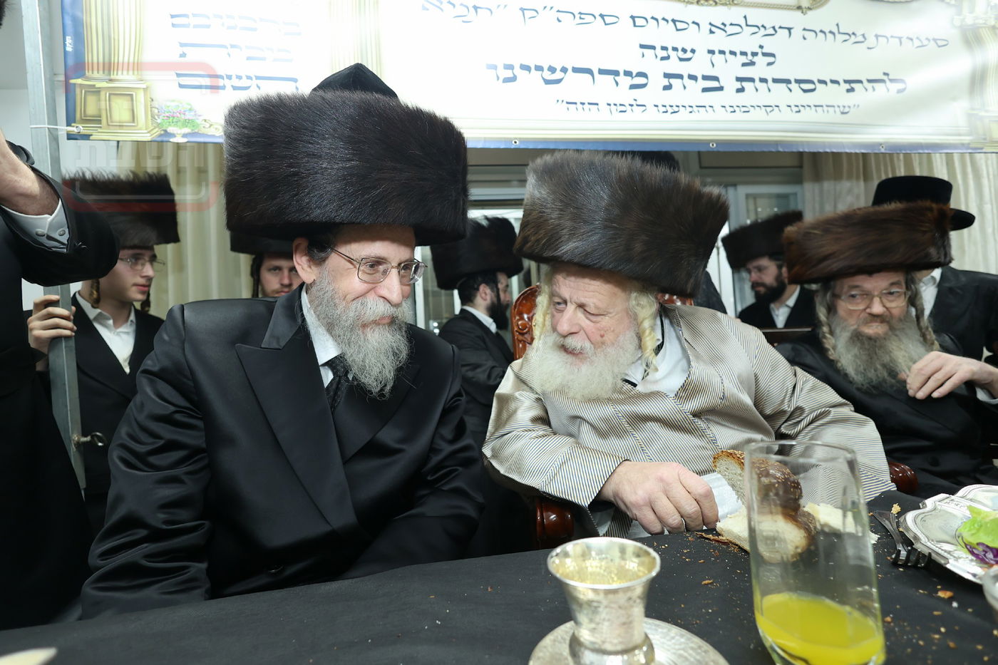 מלווה מלכה וסיום 'תניא' אצל המקובל הגה"צ רבי אביש ציינווירט 