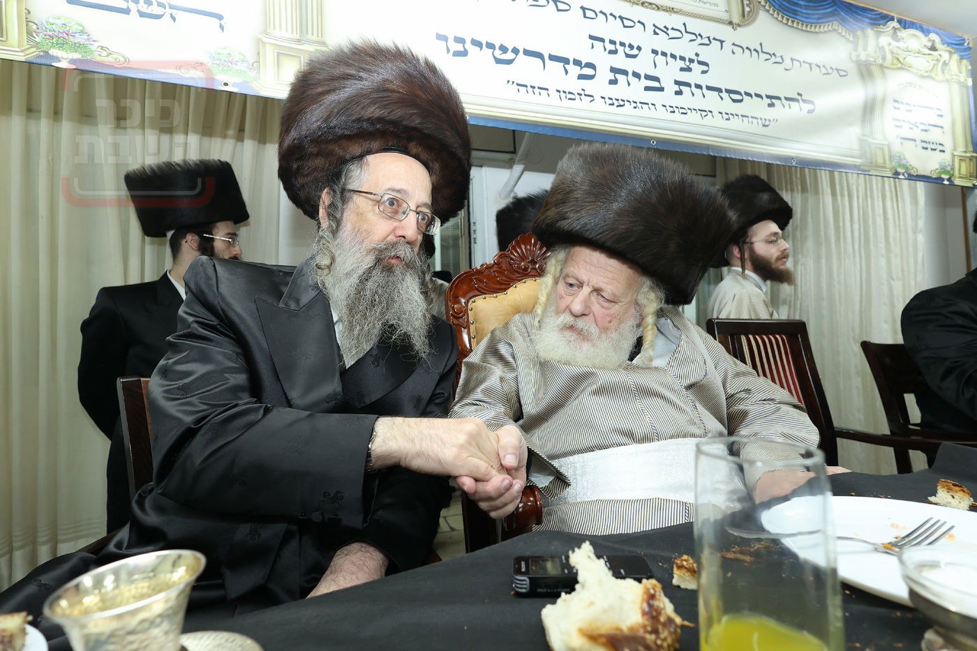 מלווה מלכה וסיום 'תניא' אצל המקובל הגה"צ רבי אביש ציינווירט 