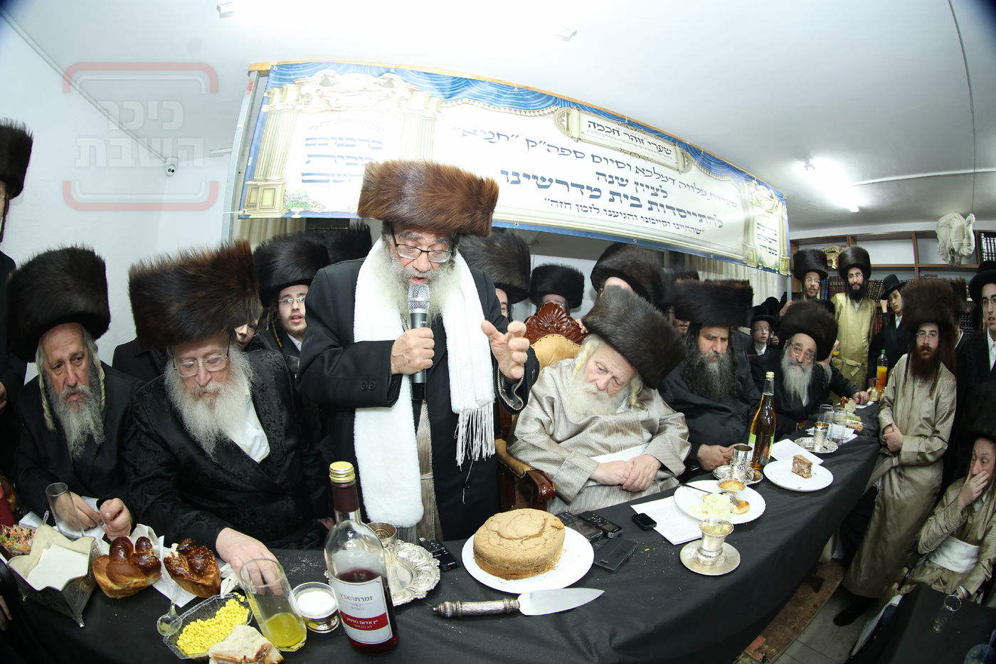 מלווה מלכה וסיום 'תניא' אצל המקובל הגה"צ רבי אביש ציינווירט 