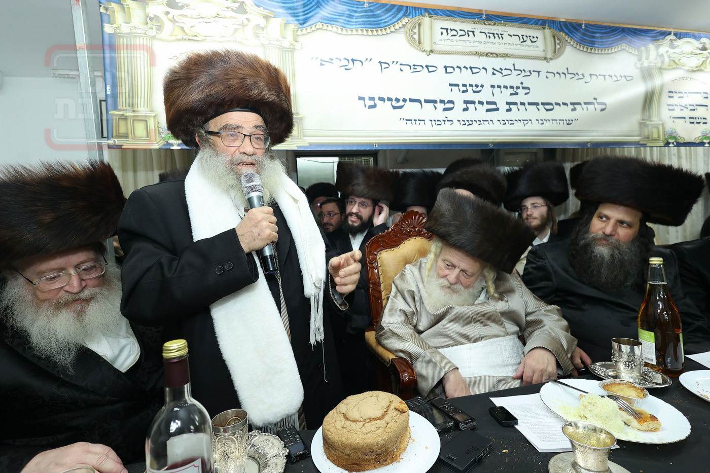 מלווה מלכה וסיום 'תניא' אצל המקובל הגה"צ רבי אביש ציינווירט 