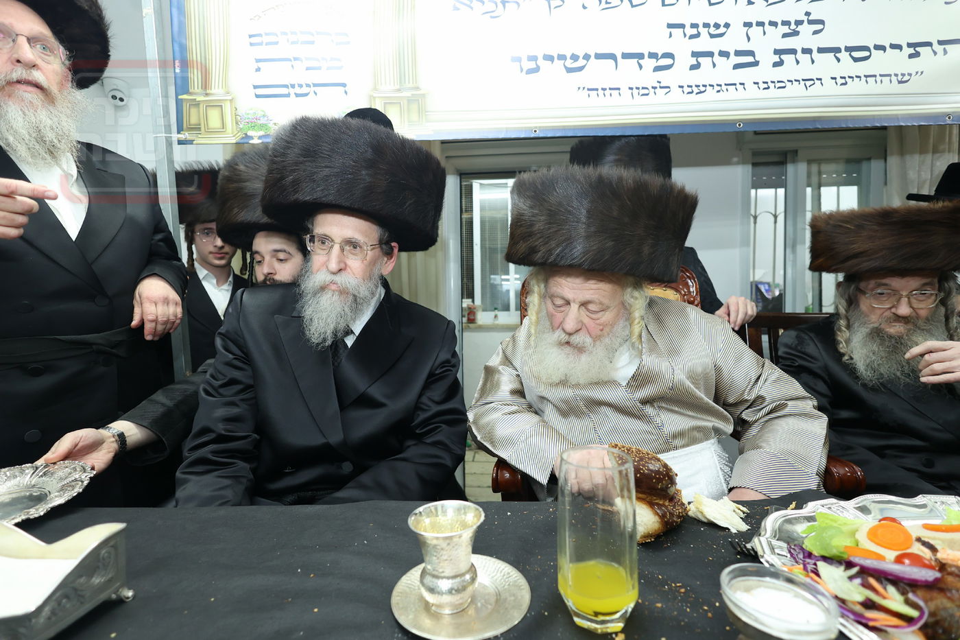 מלווה מלכה וסיום 'תניא' אצל המקובל הגה"צ רבי אביש ציינווירט 