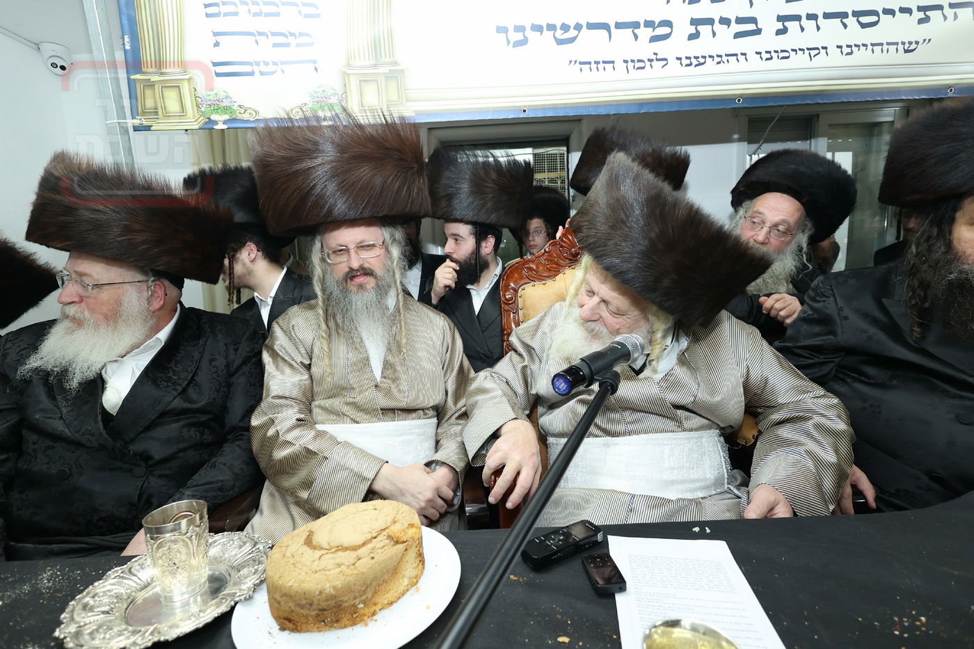 מלווה מלכה וסיום 'תניא' אצל המקובל הגה"צ רבי אביש ציינווירט 